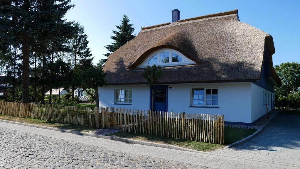 Kapitaenshaus Kammer Born Luaran gambar